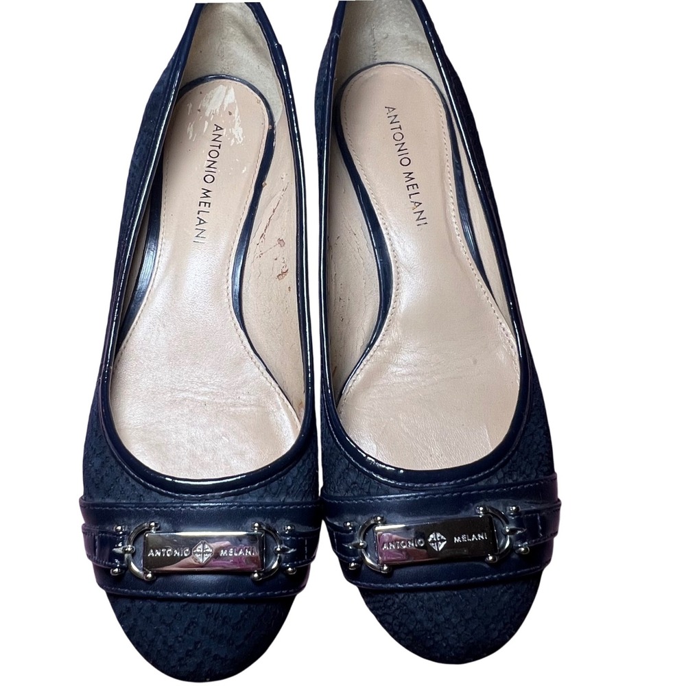 Antonio Melani Marva Navy Blue Wedge Pumps Silver Buckle Embossed Leather Size 8